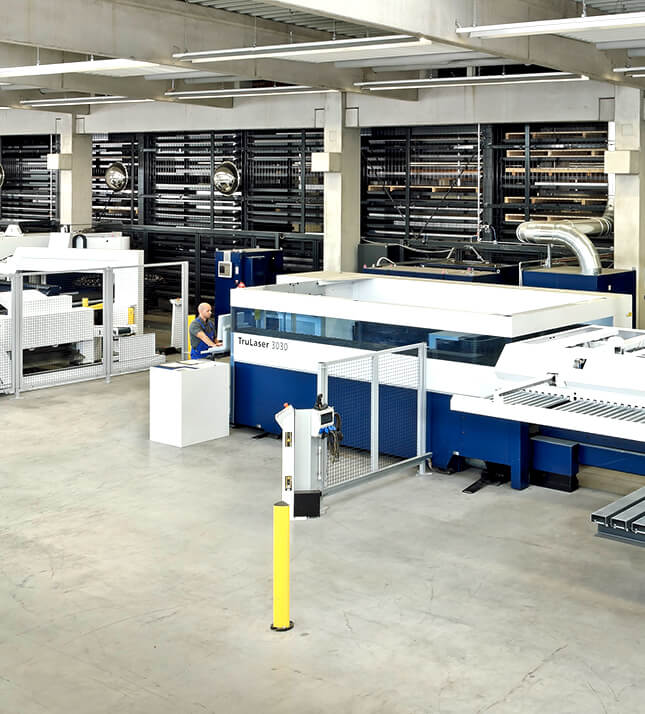 Fully automatic sheet metal processing center